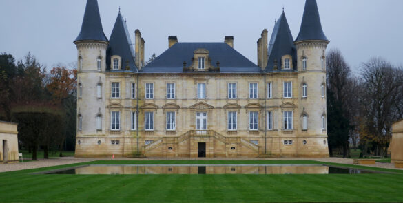 ceci est une image du chateau pichon